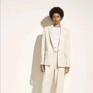 Vince Boyfriend Blazer in Magnolia